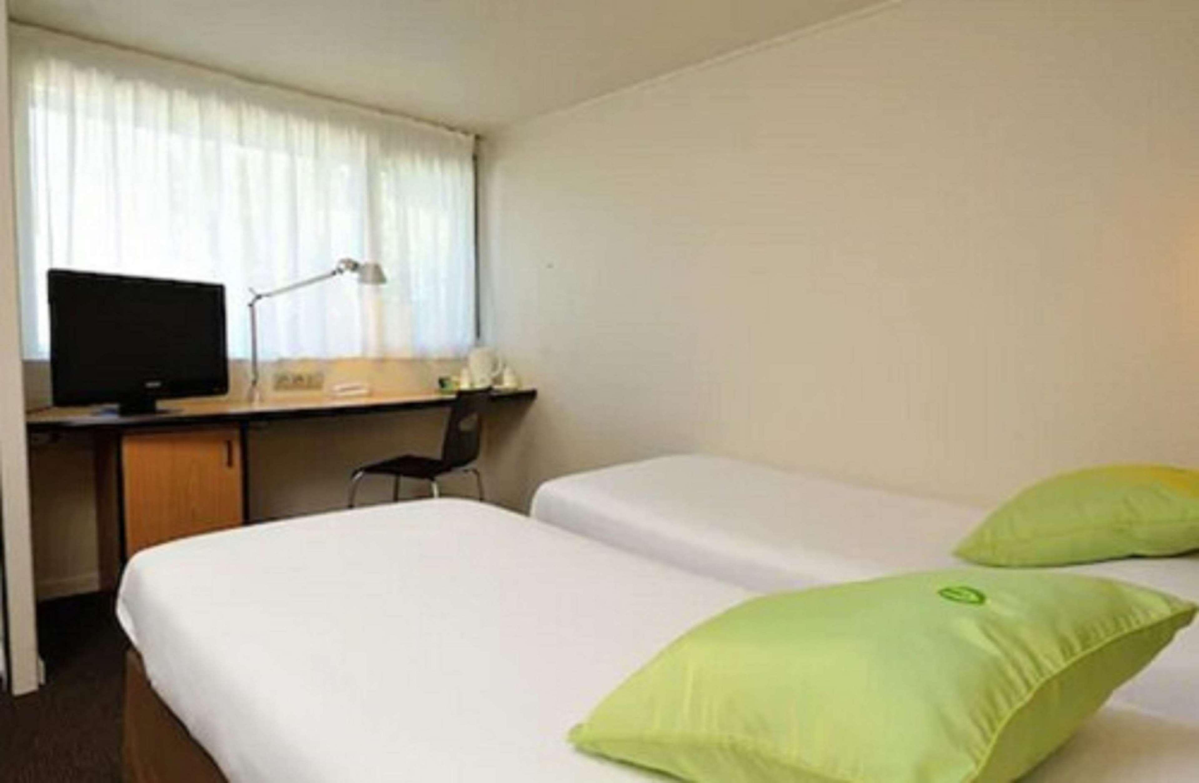 Hotel Campanile Marseille Saint Antoine Exterior foto