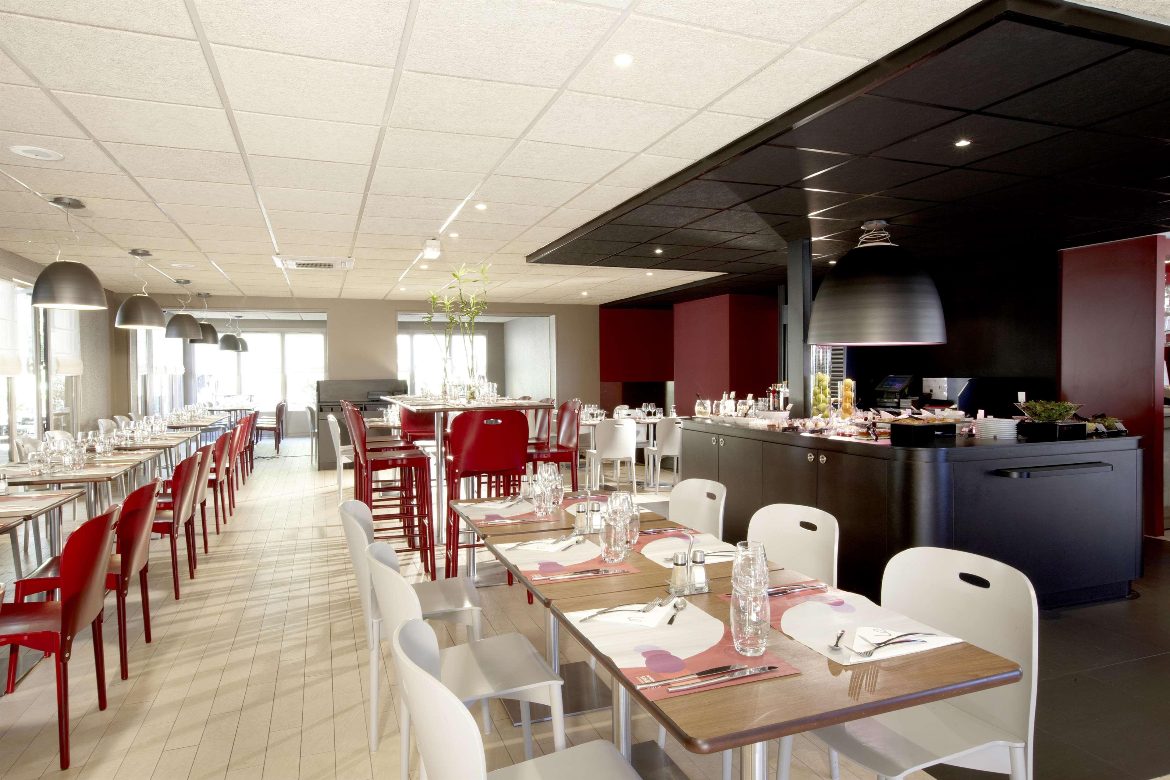 Hotel Campanile Marseille Saint Antoine Restaurant foto