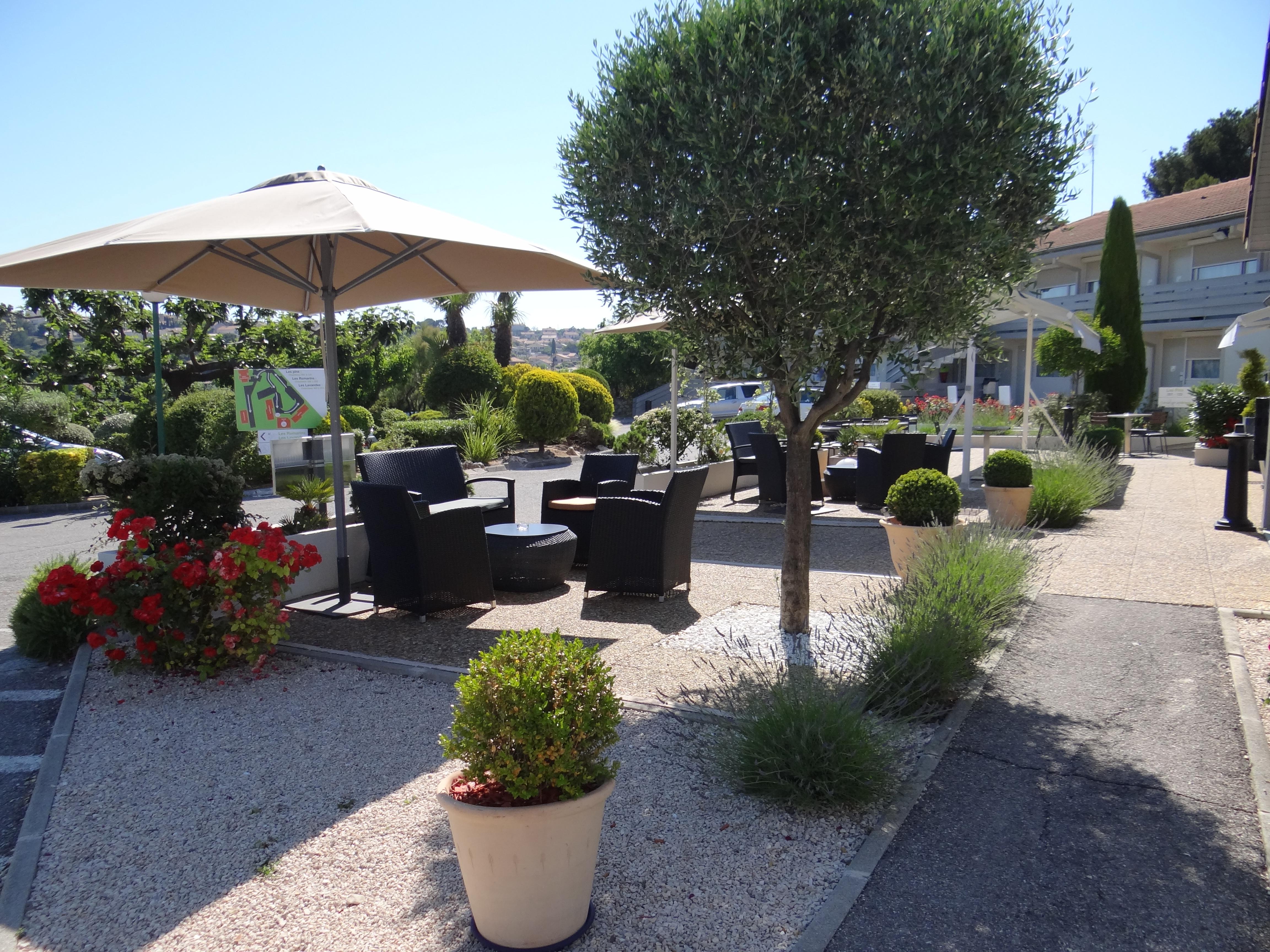 Hotel Campanile Marseille Saint Antoine Exterior foto