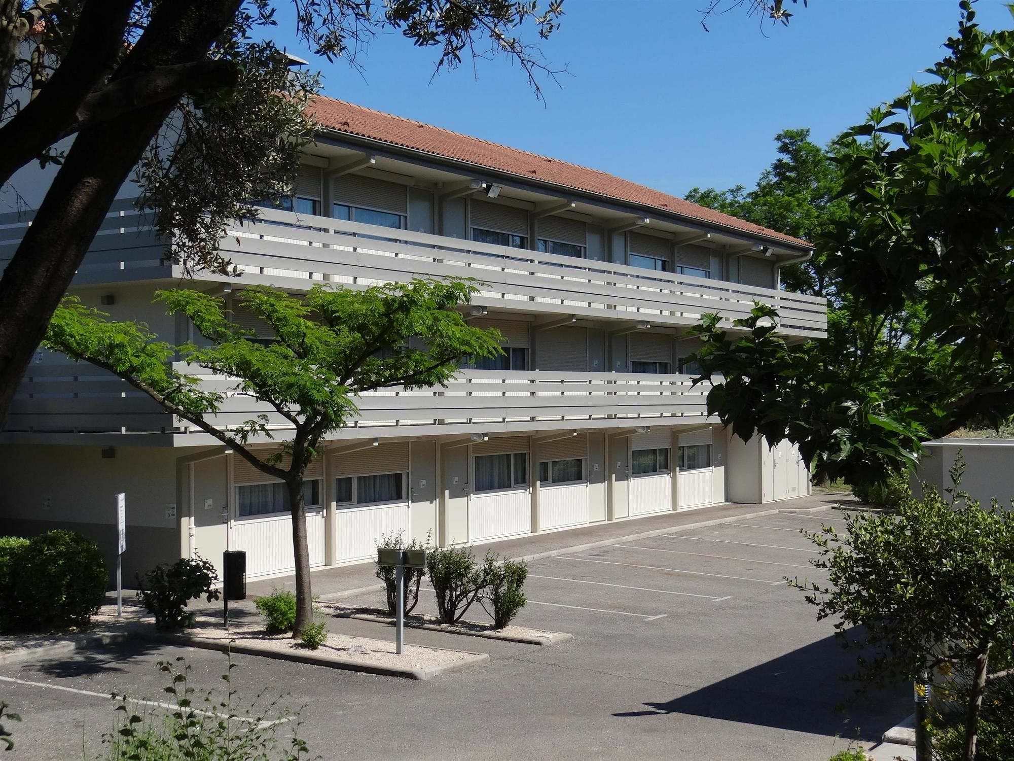 Hotel Campanile Marseille Saint Antoine Exterior foto